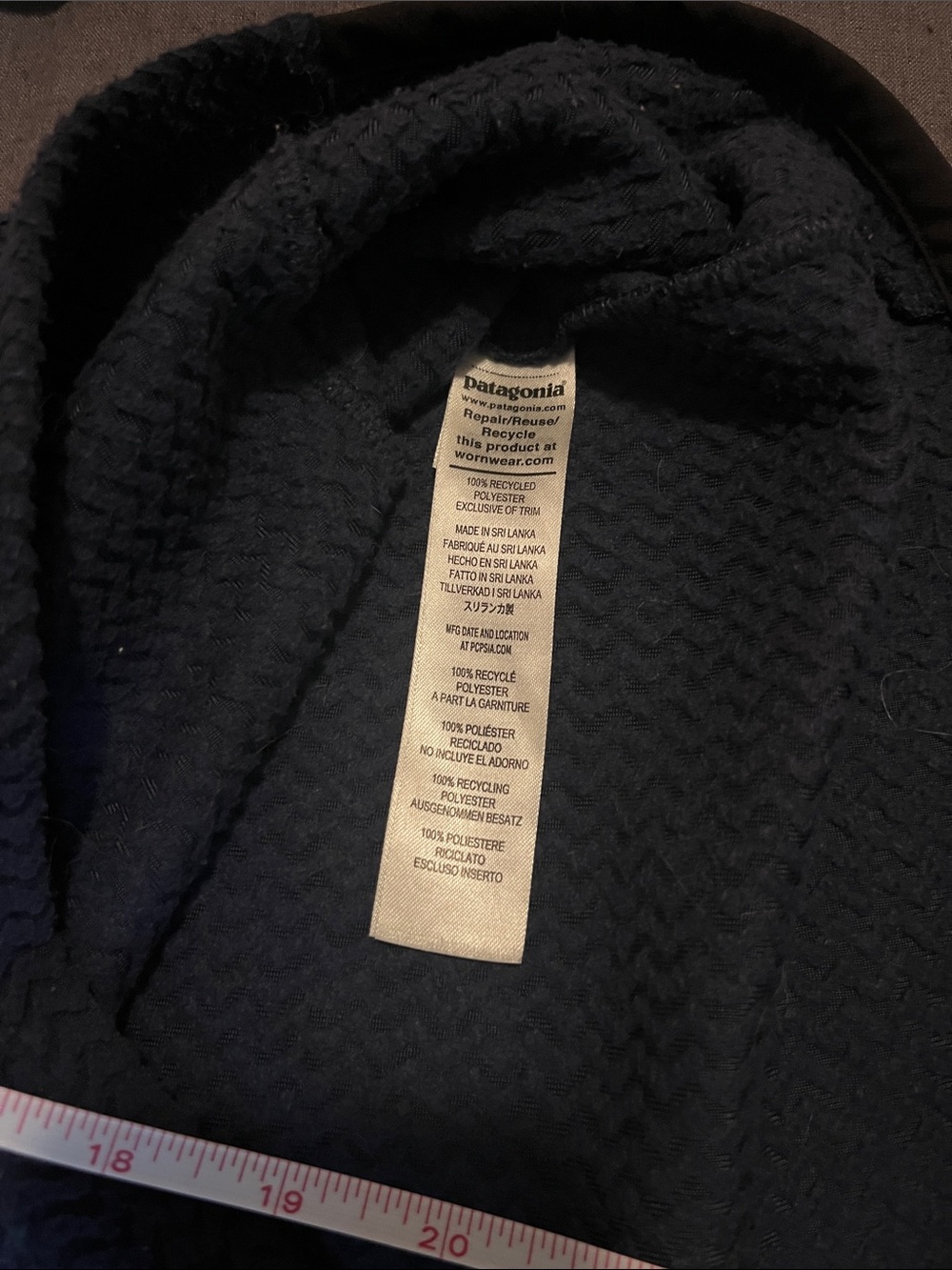 Patagonia R1 Air Zip pullover - Picture 4 of 6